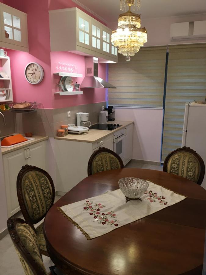 Lovely Apartment In Афины Экстерьер фото