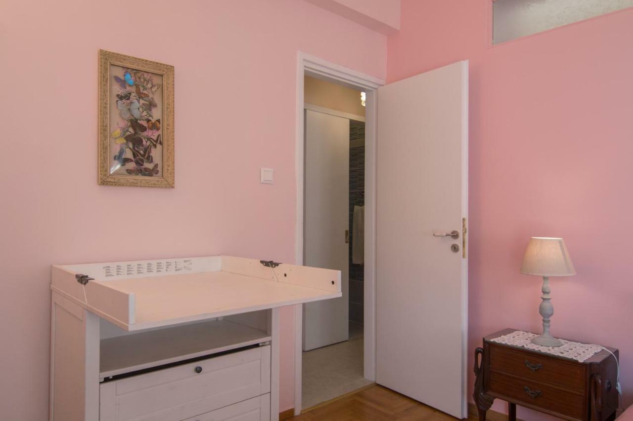 Lovely Apartment In Афины Экстерьер фото